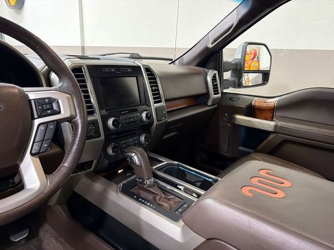 Used 2015 Ford F150 King Ranch w/ Equipment Group 601A Luxury AWD/4WD image 15