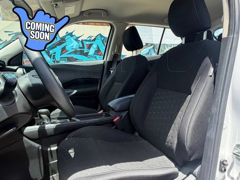 Used 2023 Nissan Kicks SV FWD image 13