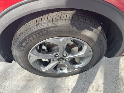 Used 2025 Ford Escape ST-Line image 6