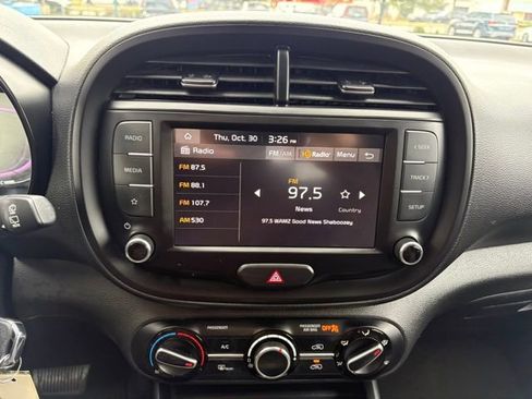 Certified 2023 Kia Soul LX image 14