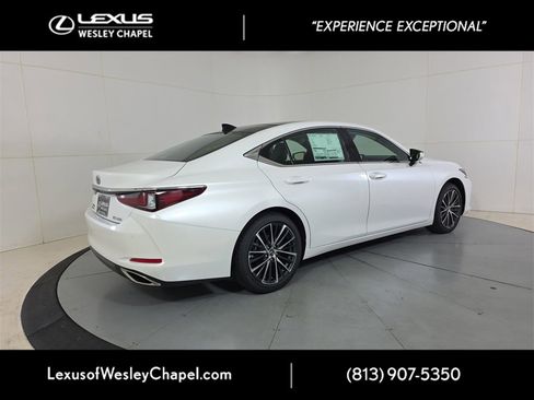 New 2025 Lexus ES 350 w/ Premium Package image 3