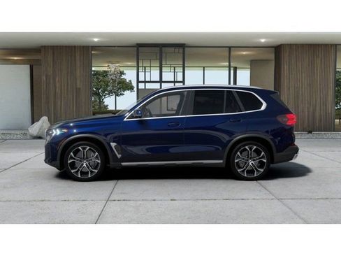 New 2026 BMW X5 xDrive50e w/ Executive Package AWD/4WD image 4