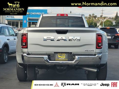 Used 2026 RAM 3500 Tradesman AWD/4WD image 4