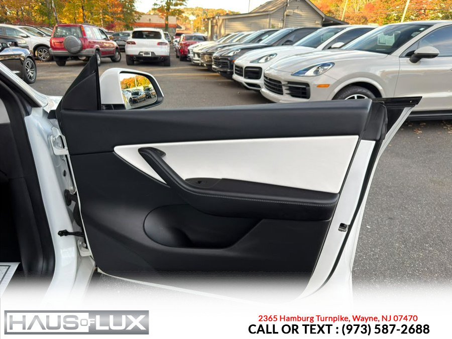 Used 2022 Tesla Model Y Long Range AWD/4WD image 12