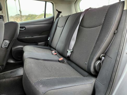 Used 2015 Nissan Leaf S w/ Charge Package image 19