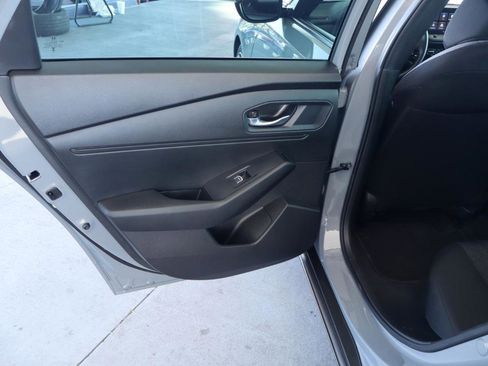 Used 2025 Honda Accord Sport image 30