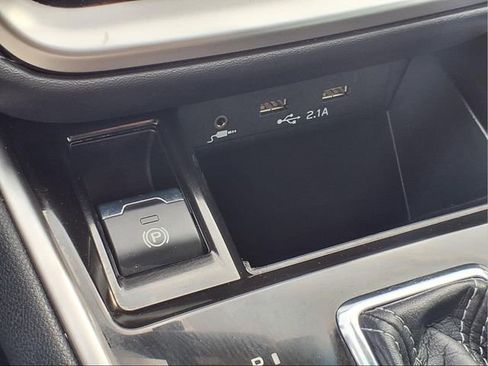 Used 2022 Subaru Legacy Limited XT image 9