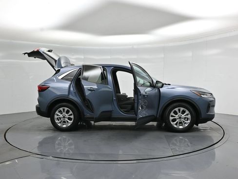 Certified 2023 Ford Escape Active FWD image 4