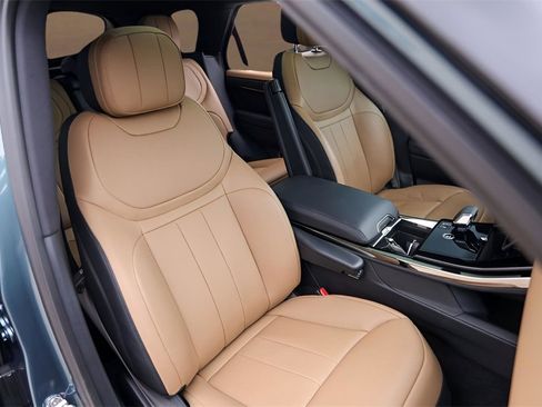 Used 2025 Land Rover Range Rover Sport Dynamic SE image 22