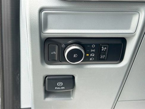 Used 2023 Ford F150 XLT AWD/4WD image 15