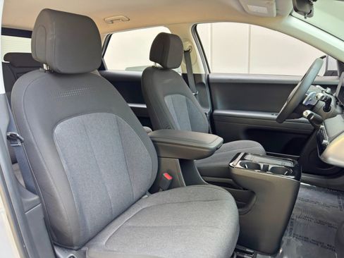 Used 2025 Hyundai Ioniq 5 SE image 34