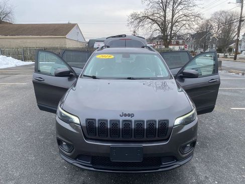 Used 2019 Jeep Cherokee Latitude Plus image 29