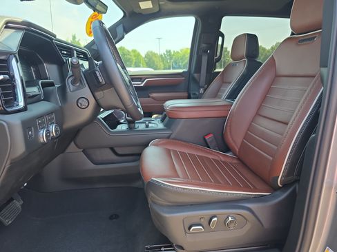 Used 2026 GMC Sierra 1500 Denali Ultimate AWD/4WD image 5