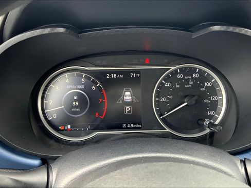 New 2025 Nissan Versa SV w/ Trunk Package image 19