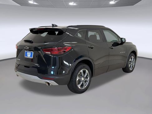 Used 2023 Chevrolet Blazer LT w/ LPO, Floor Liner Package FWD image 9