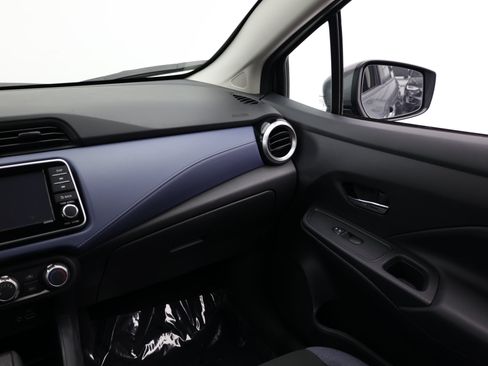 Used 2025 Nissan Versa SV FWD image 26