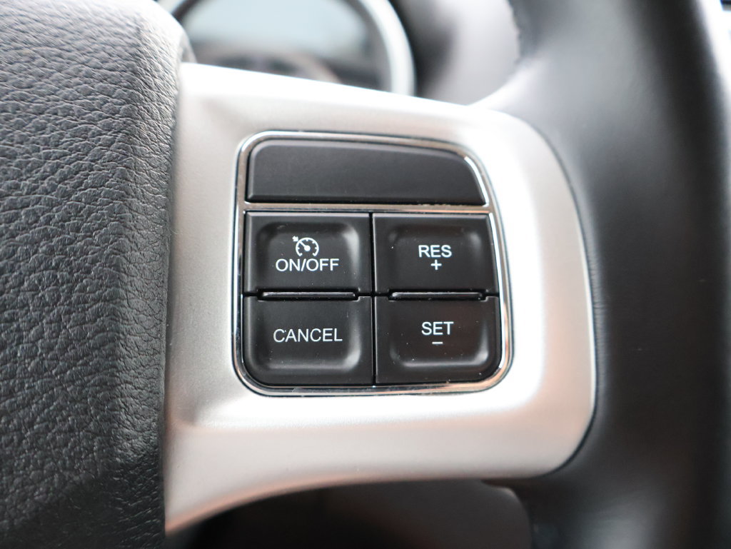 Used 2019 Dodge Journey SE w/ Premium Group FWD image 28