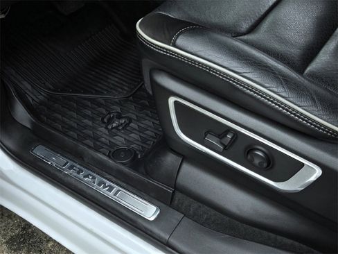 Used 2022 RAM 1500 Laramie w/ Sport Appearance Package image 23