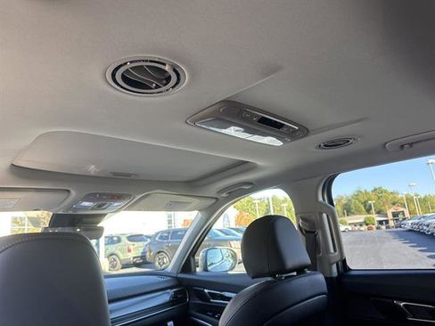 New 2025 Kia Telluride S image 17