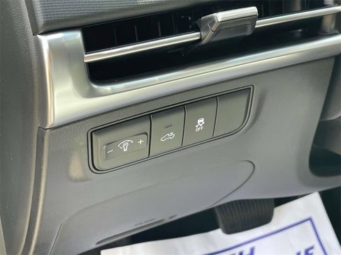 New 2025 Hyundai Santa Cruz SEL image 17