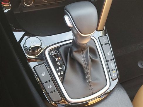 Certified 2025 Kia Seltos EX w/ EX Sunroof Package image 29