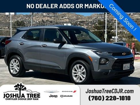 Used 2021 Chevrolet TrailBlazer LS image 1