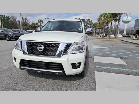 Used 2020 Nissan Armada SL w/ Premium Package image 21