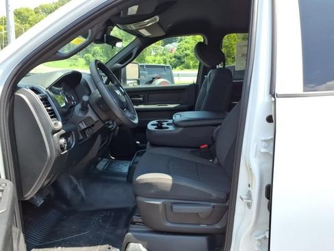 New 2026 RAM 3500 Tradesman w/ Chrome Appearance Group A AWD/4WD image 6