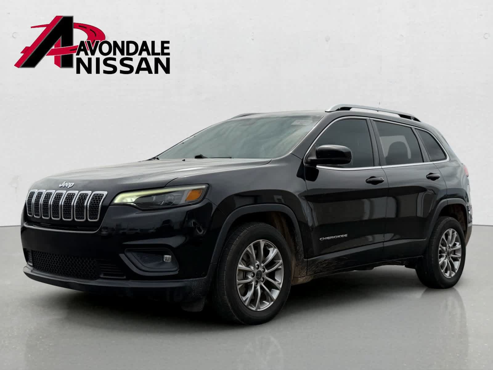 Used 2020 Jeep Cherokee Latitude Plus FWD image 2