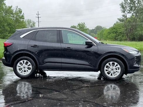 Used 2023 Ford Escape Active AWD/4WD image 4