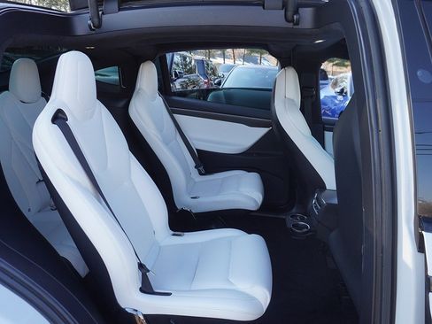 Used 2018 Tesla Model X 100D image 36