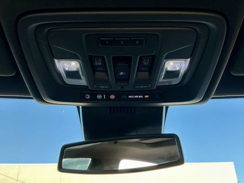 Used 2022 Chevrolet Silverado 1500 LTZ w/ LTZ Premium Package image 34