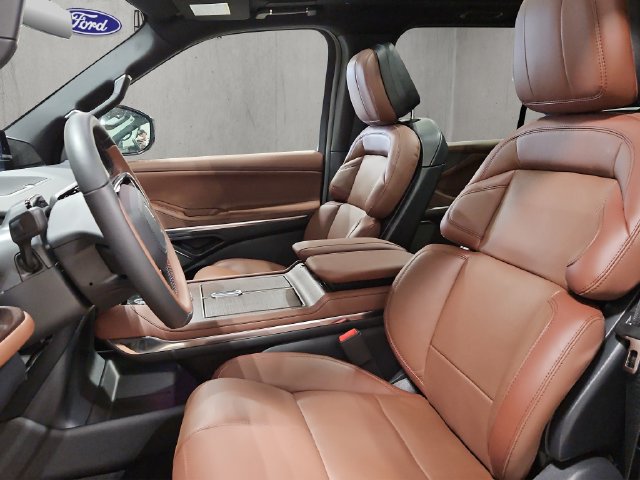 New 2027 Lincoln Navigator L Reserve AWD/4WD image 10