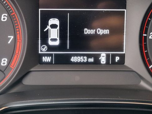 Used 2023 Chevrolet TrailBlazer RS w/ Convenience Package FWD image 30