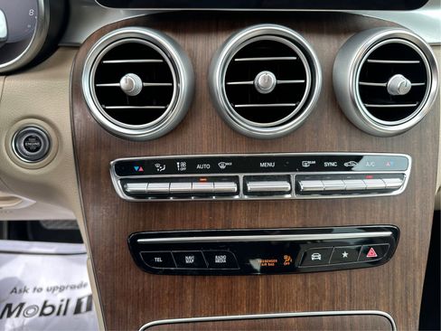 Used 2022 Mercedes-Benz GLC 300 4MATIC image 27