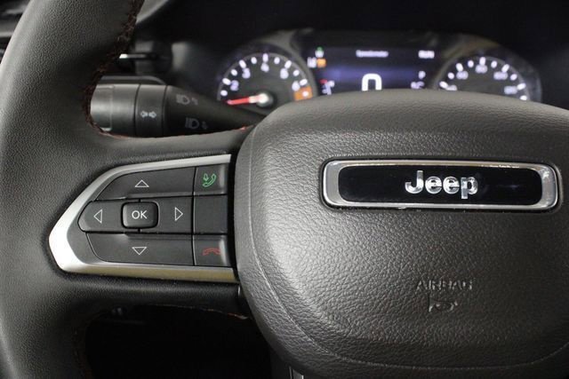 Used 2024 Jeep Compass Trailhawk AWD/4WD image 25