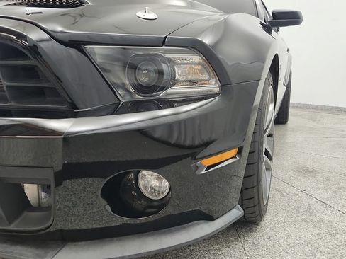 Used 2010 Ford Mustang Shelby GT500 RWD image 10
