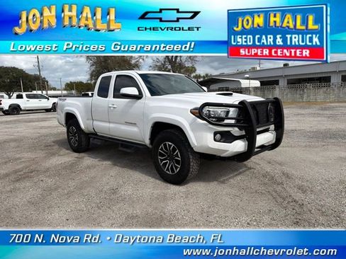 Used 2022 Toyota Tacoma TRD Sport w/ TRD Premium Sport Package image 1