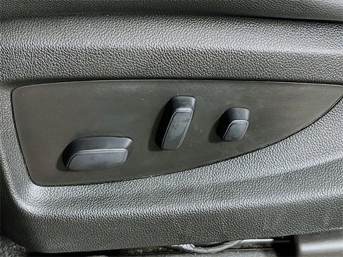 Used 2020 Chevrolet Tahoe LT image 11