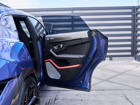 Used 2024 Lamborghini Urus Performante image 32