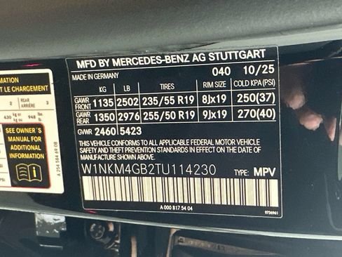 Certified 2026 Mercedes-Benz GLC 300 image 33