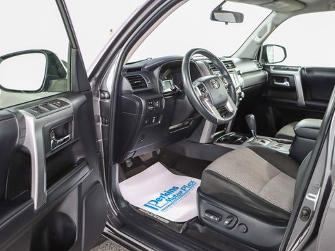 Used 2019 Toyota 4Runner SR5 image 3