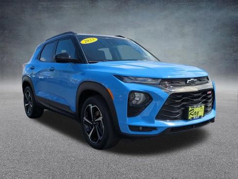 Certified 2023 Chevrolet TrailBlazer RS w/ Convenience Package FWD image 3