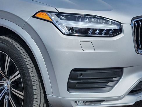 Used 2023 Volvo XC90 B6 Core w/ Protection Package Premier image 27