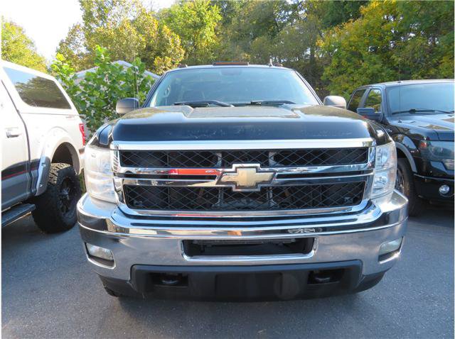 Used 2011 Chevrolet Silverado 2500 LT w/ Interior Plus Package AWD/4WD image 12