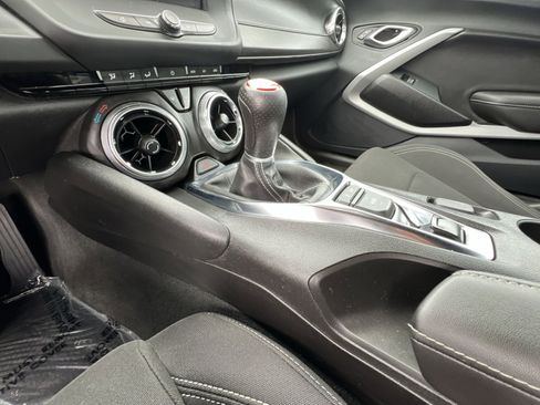 Used 2022 Chevrolet Camaro LT RWD image 29