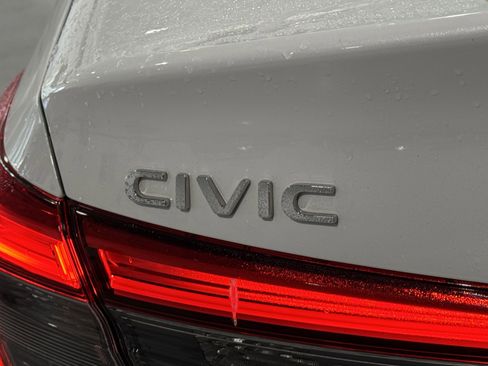 Used 2024 Honda Civic Sport image 40