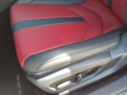 Used 2024 Lexus ES 350 F Sport w/ Accessory Package (Z2) image 4