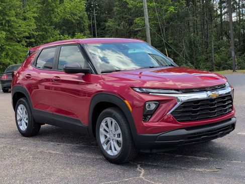 New 2026 Chevrolet TrailBlazer LS w/ LS Convenience Package FWD image 8