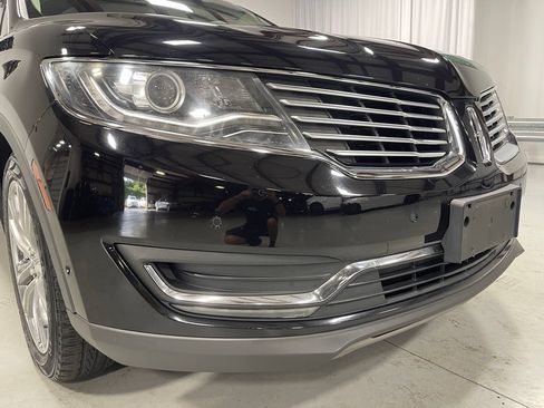 Used 2017 Lincoln MKX Reserve w/ Driver Assistance Package AWD/4WD image 11